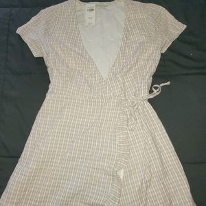 xs wrap around dress
